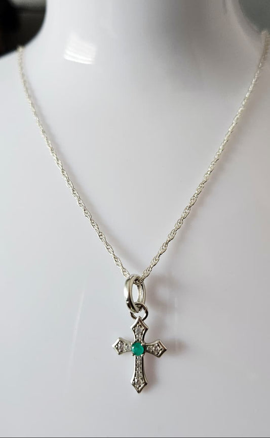 Cadena Lazo y Cruz de Plata con Esmeralda Natural