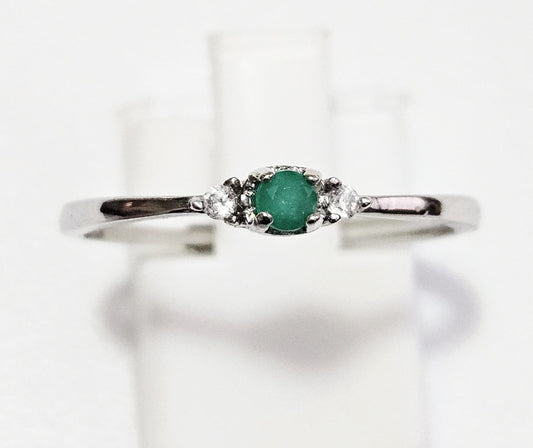 Anillo ajustable en plata 925 con Esmeralda Natural.