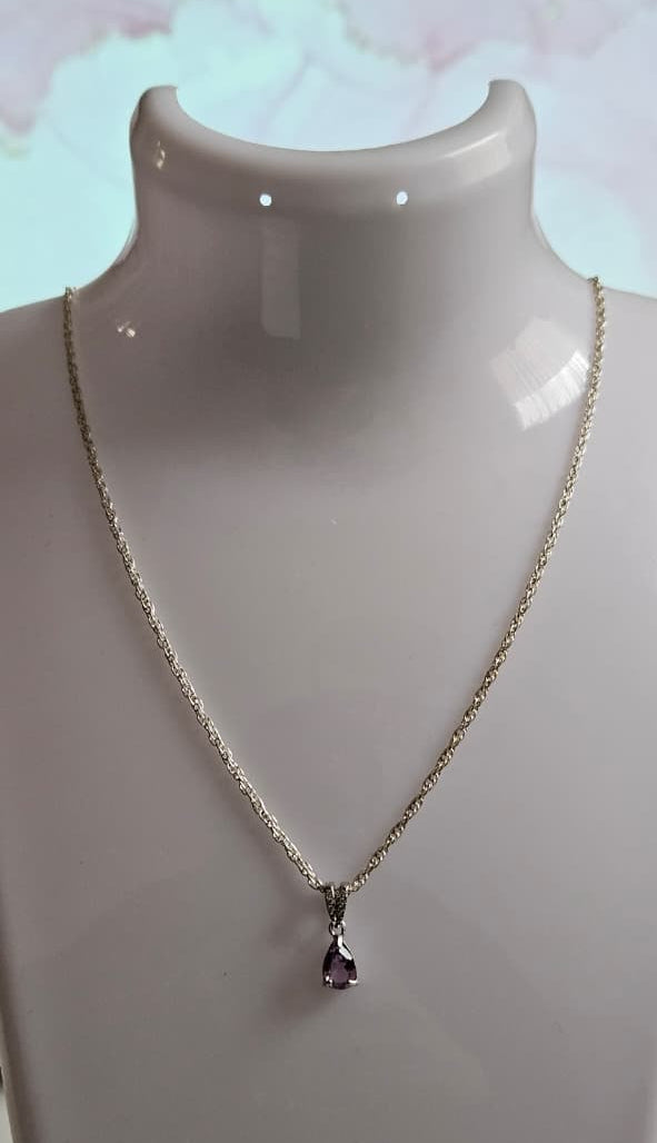 Cadena en plata ley 925 con Amatista Natural.