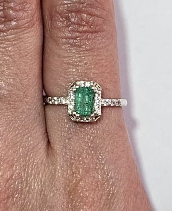 Anillo Emerald Cut en Plata ley 925