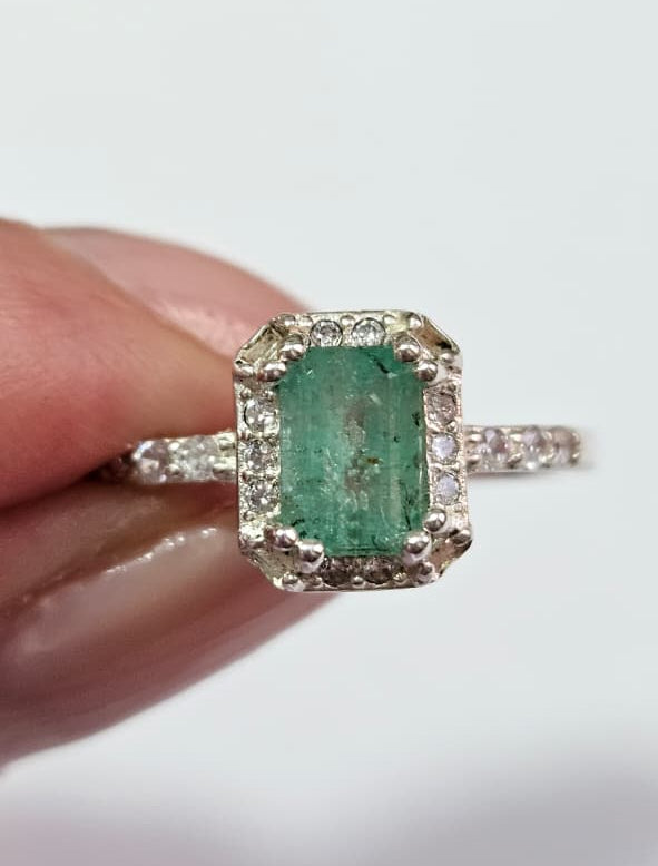 Anillo Emerald Cut en Plata ley 925