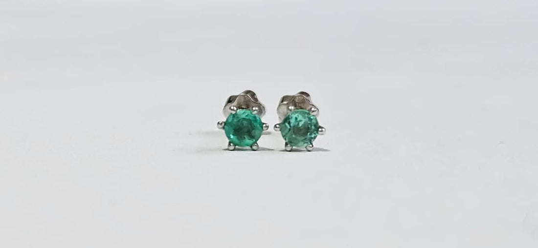 Topitos en Plata 925 con Esmeraldas Naturales