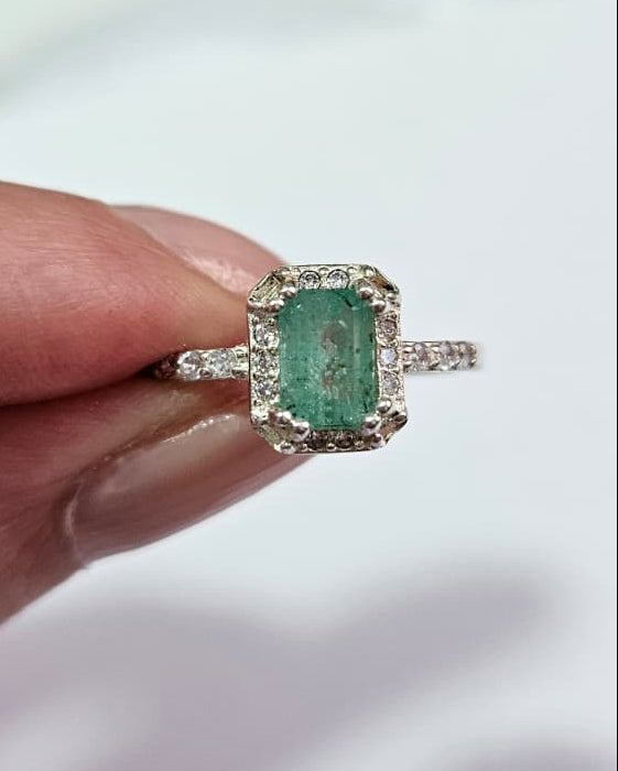 Anillo Emerald Cut en Plata ley 925