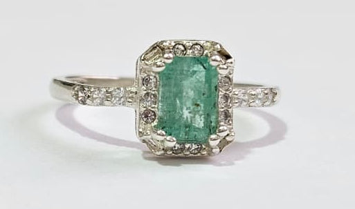 Anillo Emerald Cut en Plata ley 925